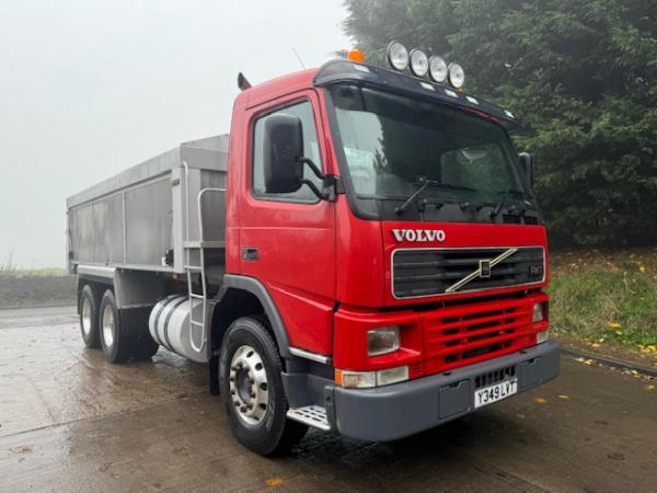 VOLVO FM7