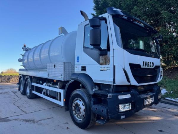 IVECO TRAKKER 360 EURO 6